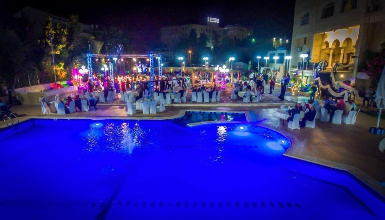Casablanca Hotel Ramallah Exterior foto